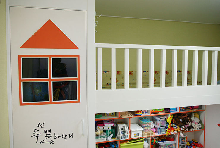 시크&모던 컨셉으로 꾸며진 모노톤 인테리어 , 퍼스트애비뉴 퍼스트애비뉴 Modern nursery/kids room