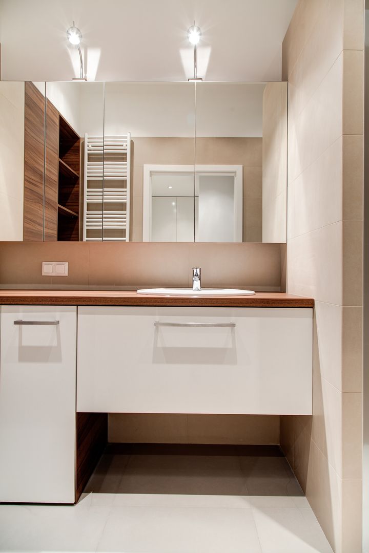 Uniwersalny Najaem, Perfect Space Perfect Space Minimalist style bathroom