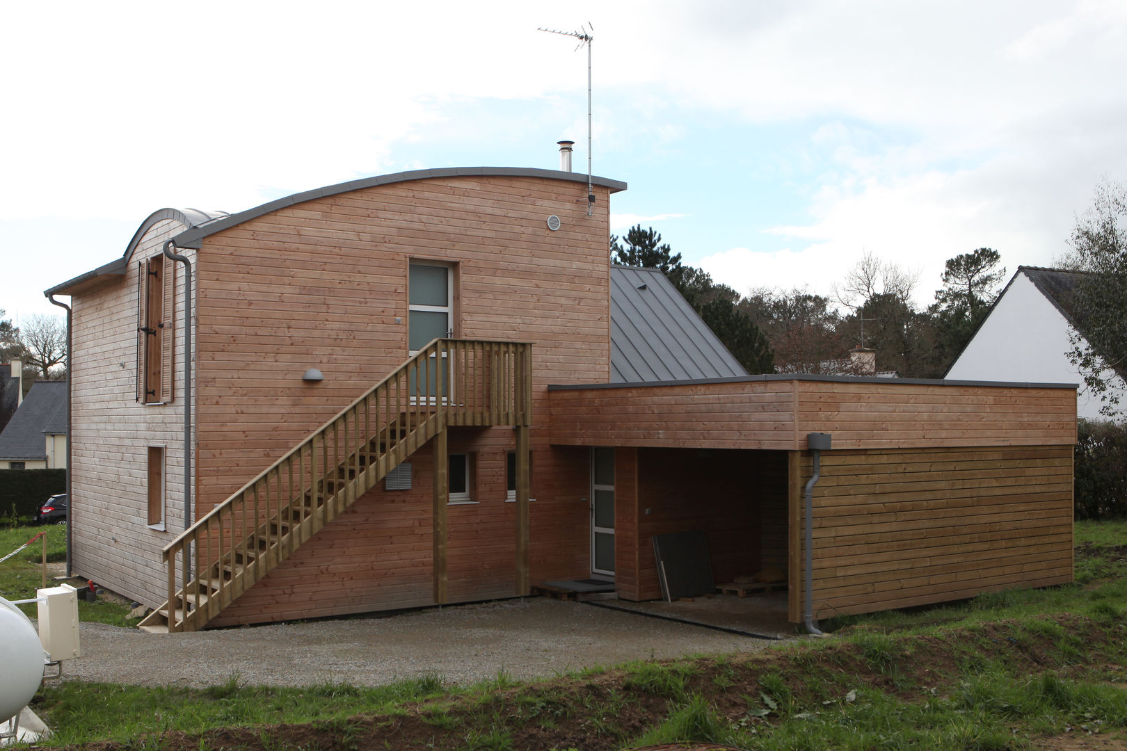 MATERIAUX NATURELS ET HABITAT SAIN POUR UNE MAISON RT2012 A RIEC SUR BELON EN BRETAGNE, Patrice Bideau a.typique Patrice Bideau a.typique Moderne Häuser Accessoires und Dekoration