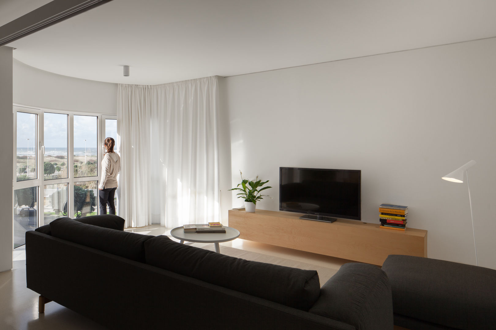 forte apartment , merooficina merooficina 모던스타일 거실