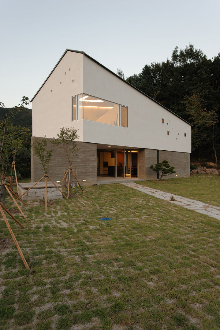 수능리 주택 (Suneungni house), 위빌 위빌 Casas modernas: Ideas, diseños y decoración