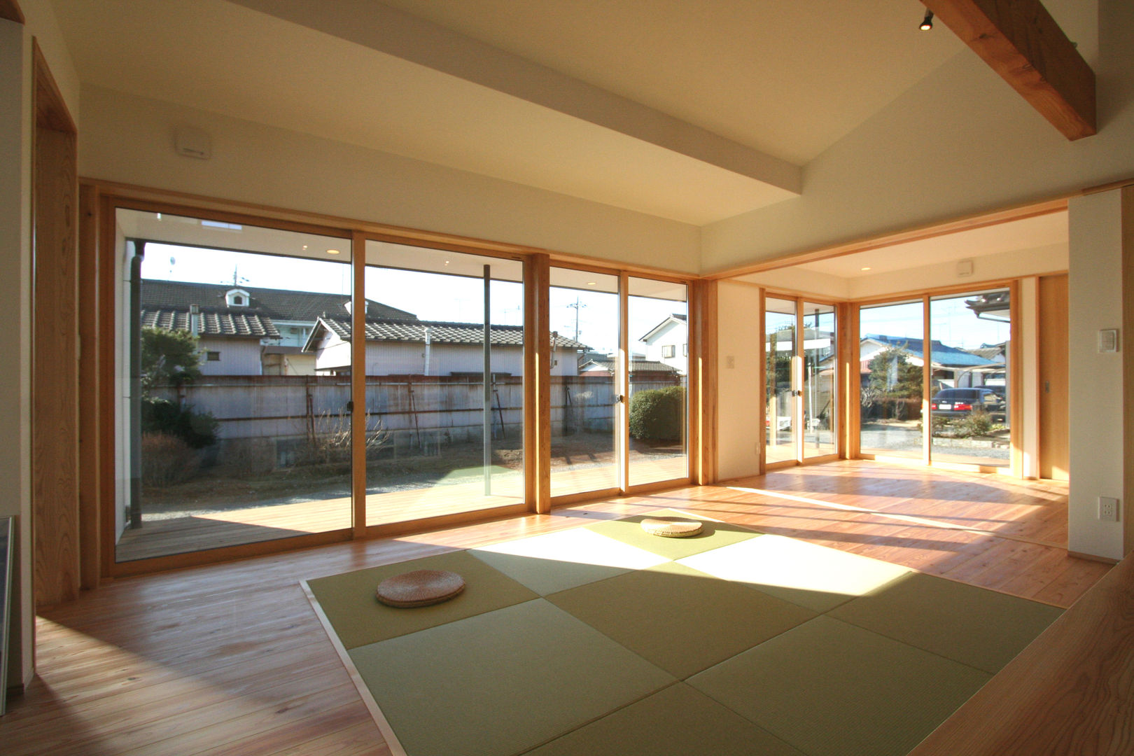 縁の住まい, 岳設計工房 岳設計工房 Modern living room Wood Wood effect