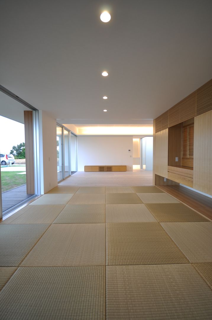 NKZT-house, 門一級建築士事務所 門一級建築士事務所 Media room Wood-Plastic Composite