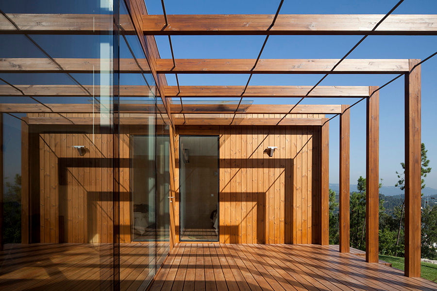 Treehouse Douro, Jular Madeiras Jular Madeiras Balcones y terrazas de estilo moderno Madera Acabado en madera