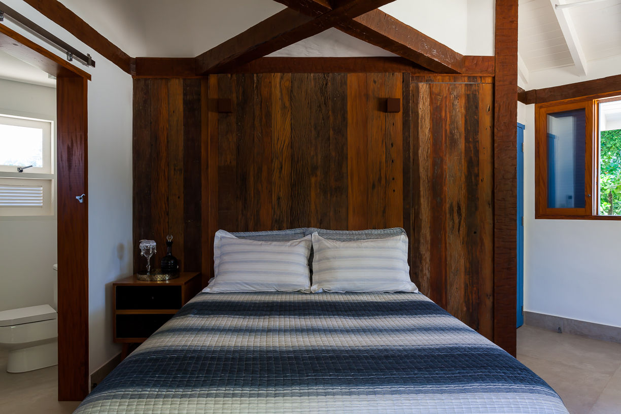 Casa Caiçara, RAC ARQUITETURA RAC ARQUITETURA Colonial style bedroom