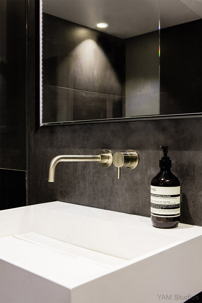 Old Street Duplex 11 homify Industrial style bathroom