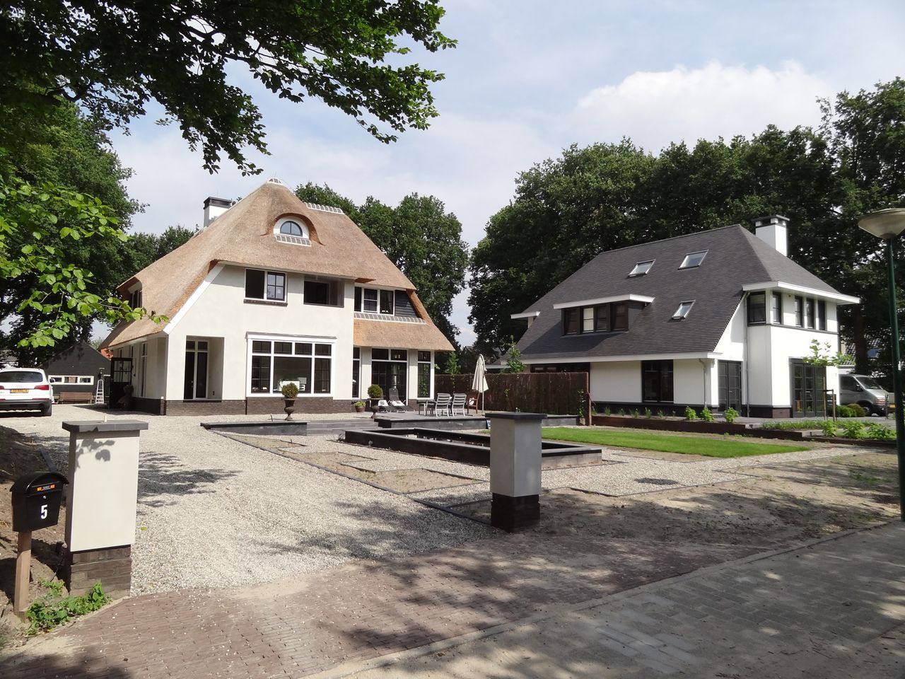 Rietgedekte witte villa te Veenendaal, 01 Architecten 01 Architecten