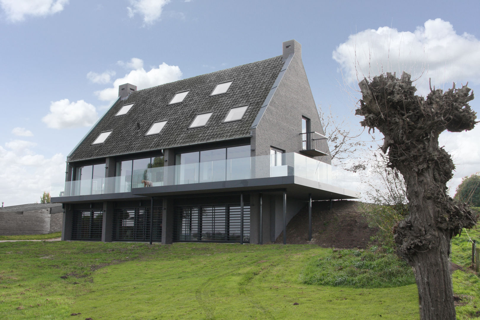 Moderne dijkwoning, Arend Groenewegen Architect BNA Arend Groenewegen Architect BNA Modern Evler