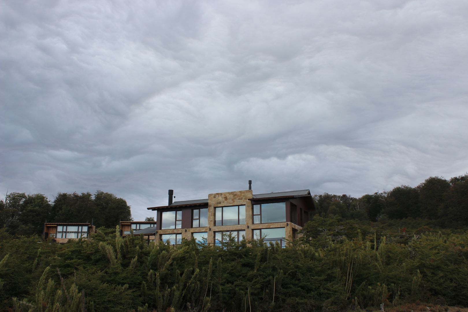 Casa en San Martín de los Andes, CaB Estudio de Arquitectura CaB Estudio de Arquitectura Nowoczesne domy