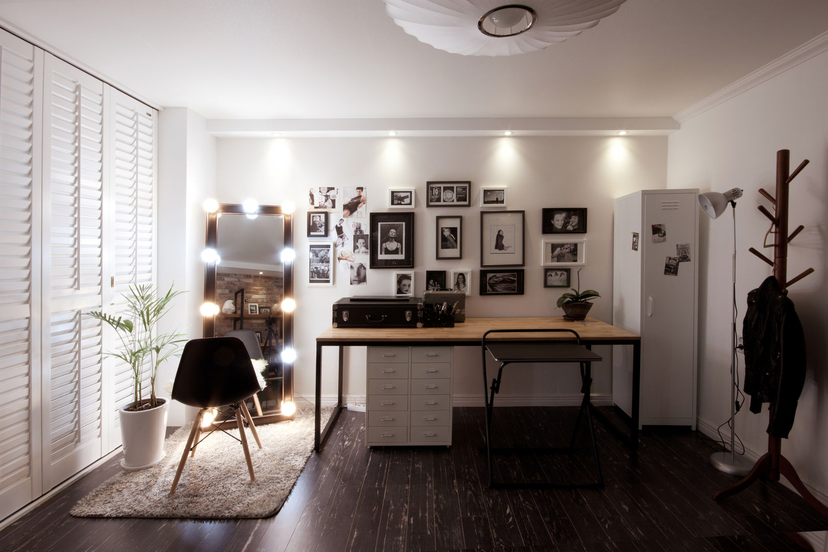 homify Salas de estilo industrial