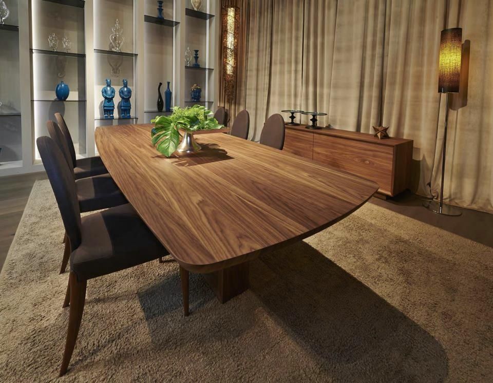 Mesa de comedor INDIGO 250 INTERIORS TON SARRÀ Comedores de estilo moderno Madera maciza Multicolor Mesas