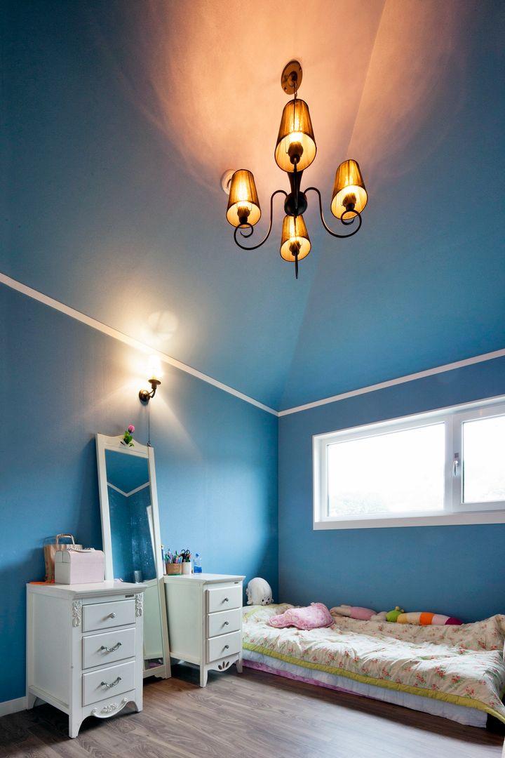 이웃과 함께하는 전원생활 (용인 고기동 주택), 윤성하우징 윤성하우징 Classic style bedroom
