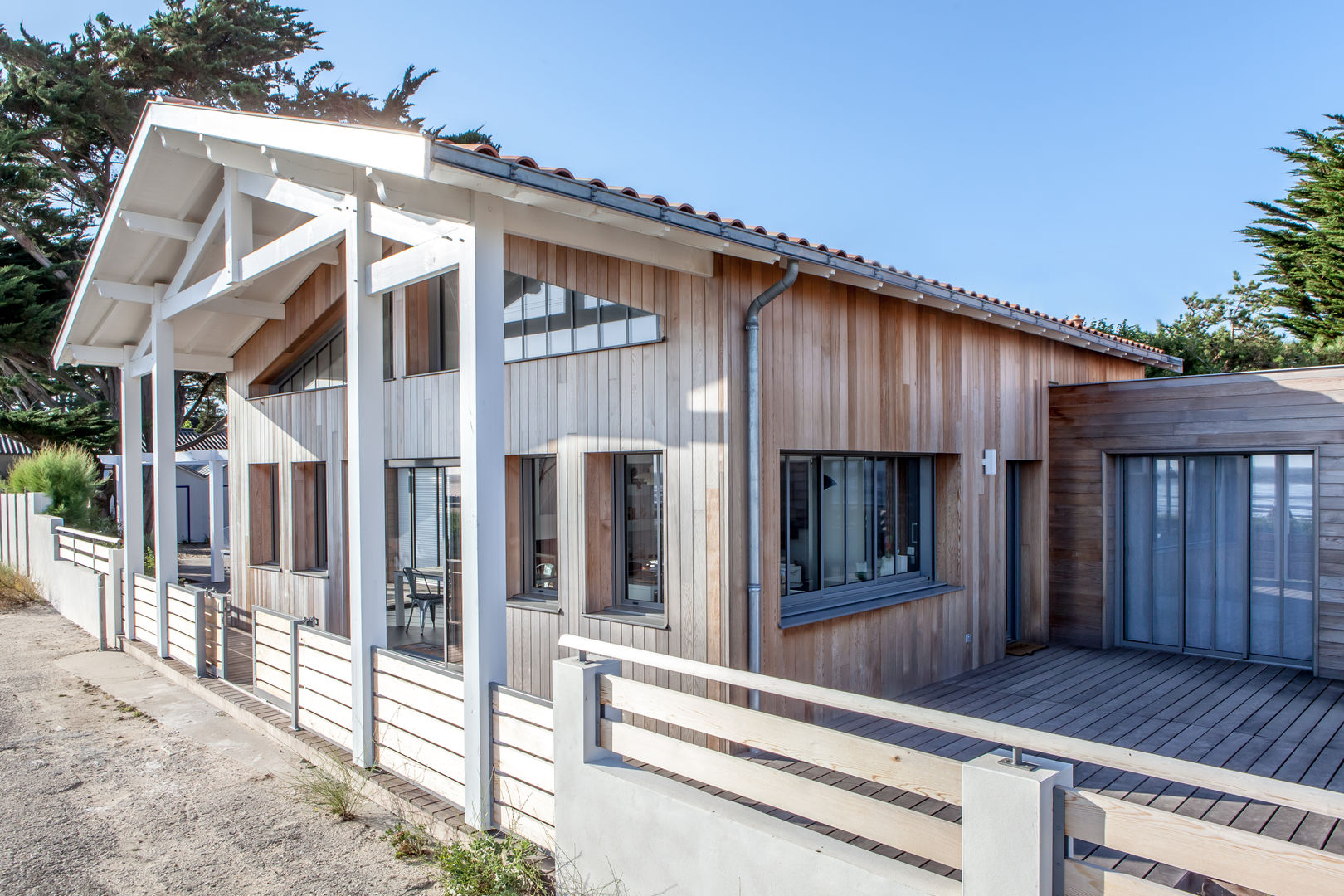 AUQ, Matthieu GUILLAUMET Architecte Matthieu GUILLAUMET Architecte Casas modernas