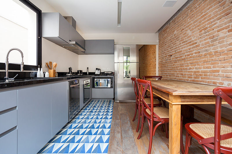 Casa Moema, Tria Arquitetura Tria Arquitetura Eclectic style kitchen