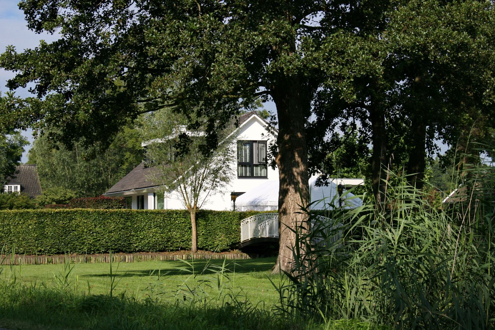 Landelijke eigentijdse woning Brand I BBA Architecten Landelijke huizen