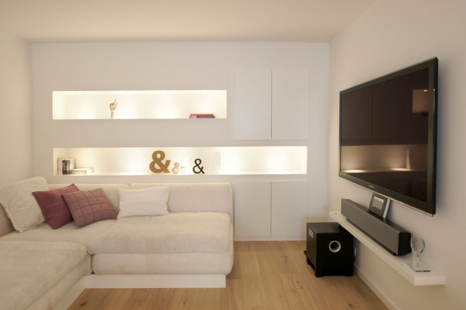 Wohnung K, Bettina Wittenberg Innenarchitektur -stylingroom- Bettina Wittenberg Innenarchitektur -stylingroom- ห้องนั่งเล่น