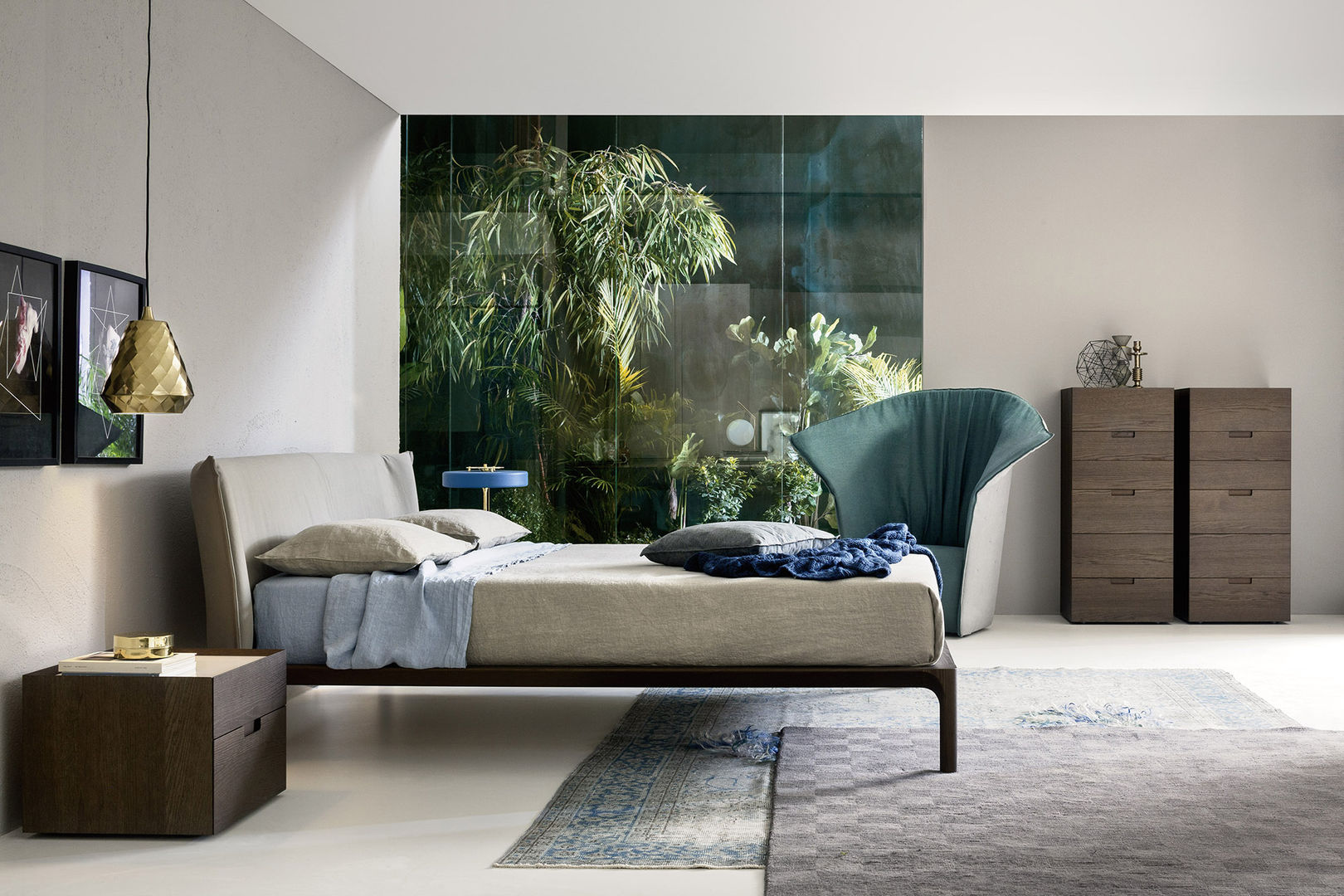 Holz hält wieder Einzug im Schlafzimmer - Natur Pur!, Livarea Livarea Modern style bedroom Wood Beige