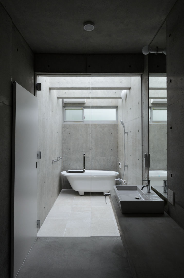 みなも, 風景のある家.LLC 風景のある家.LLC Minimalist style bathroom Concrete