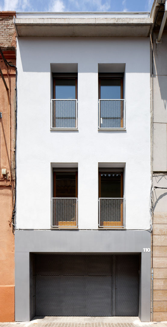 Una Reforma dejada a medias se convirtió en un Hogar Moderno, Vallribera Arquitectes Vallribera Arquitectes Casas de estilo minimalista