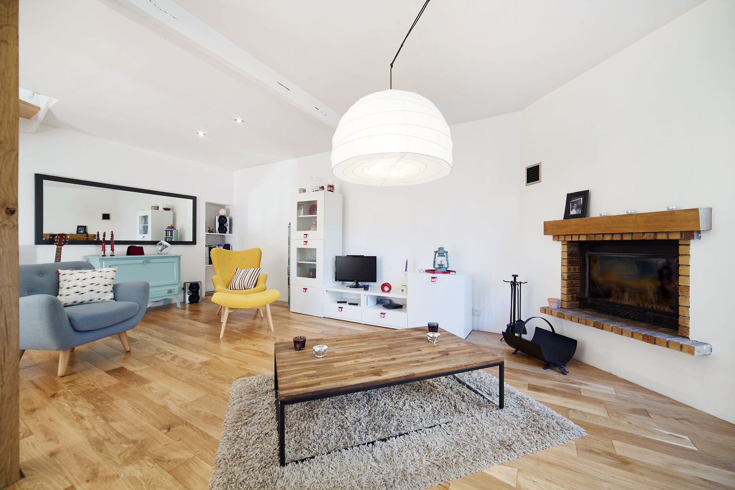 Rénovation d'une longère, O2 Concept Architecture O2 Concept Architecture Living room Solid Wood Multicolored