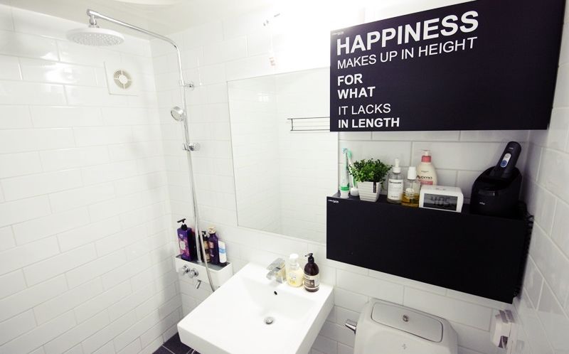 22평 복도식 모던 홈스타일링, homelatte homelatte Modern style bathrooms
