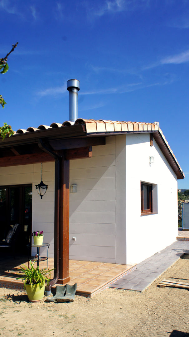 CASA FLP, RIBA MASSANELL S.L. RIBA MASSANELL S.L. Case in stile mediterraneo Legno Effetto legno