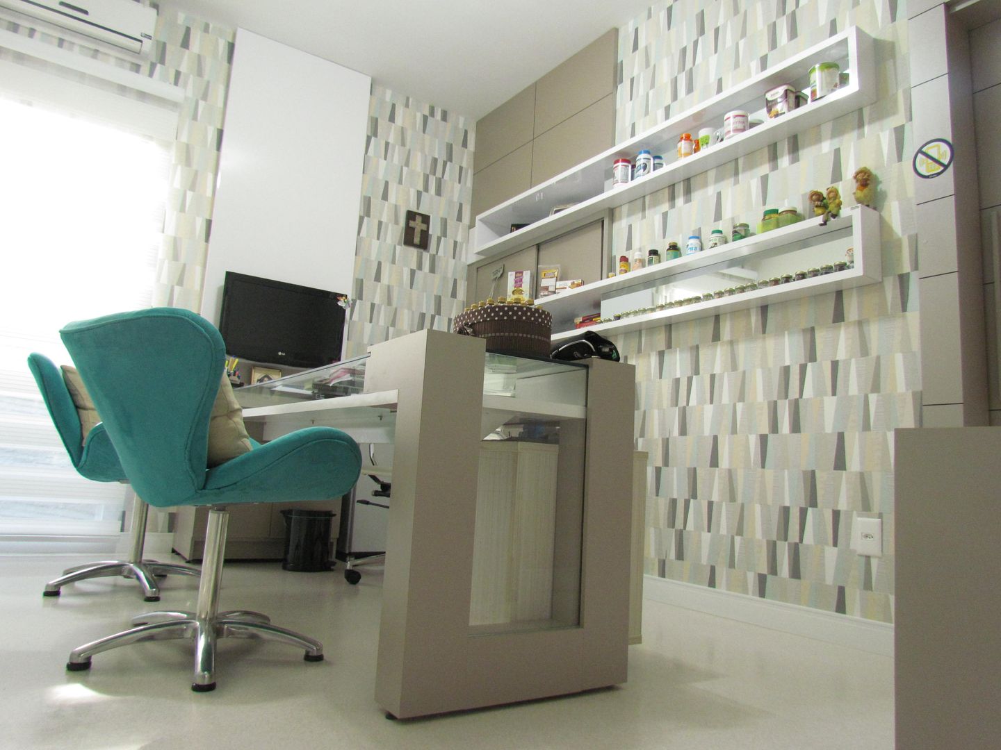 CLINIC OPOLSKI, Veridiana Negri Arquitetura Veridiana Negri Arquitetura พื้นที่เชิงพาณิชย์ ห้องทำงานและสำนักงาน