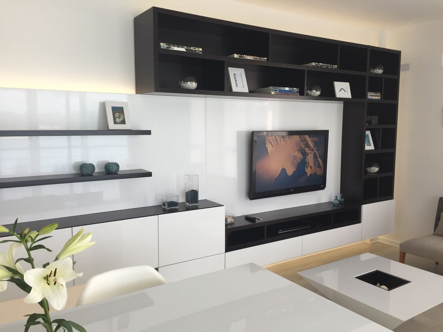 Wall Unit homify Livings de estilo minimalista