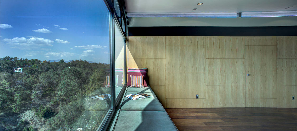 Casa LA 356, RIMA Arquitectura RIMA Arquitectura Modern balcony, veranda & terrace Glass