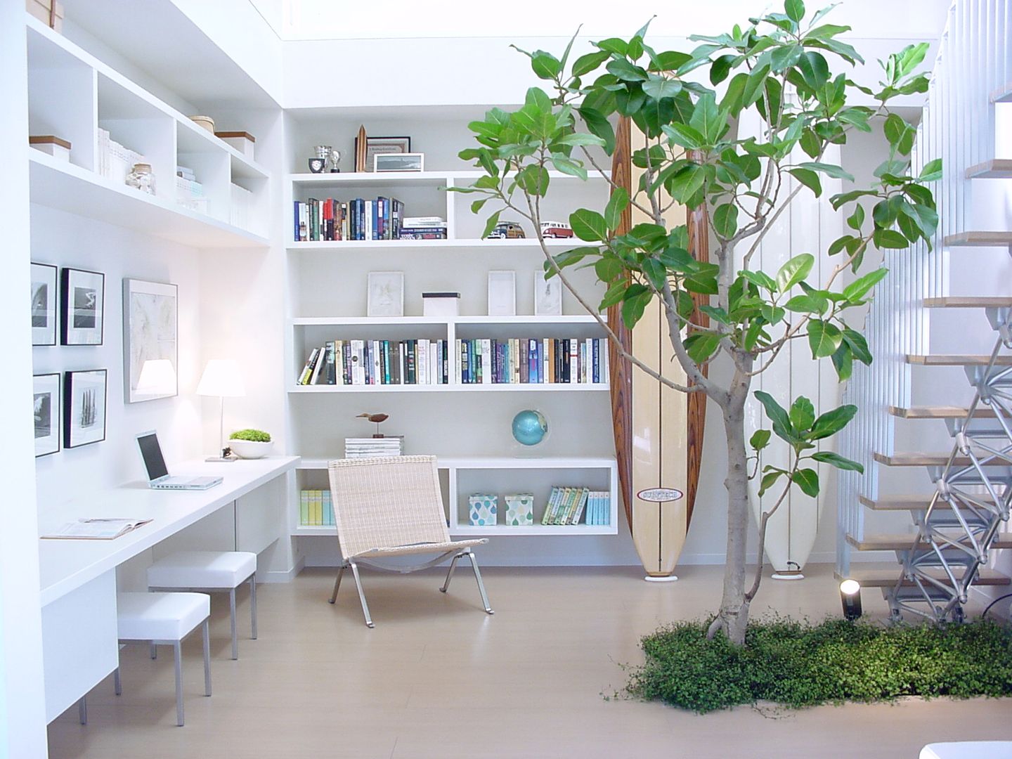 Plants/L, （有）ハートランド （有）ハートランド Modern Study Room and Home Office