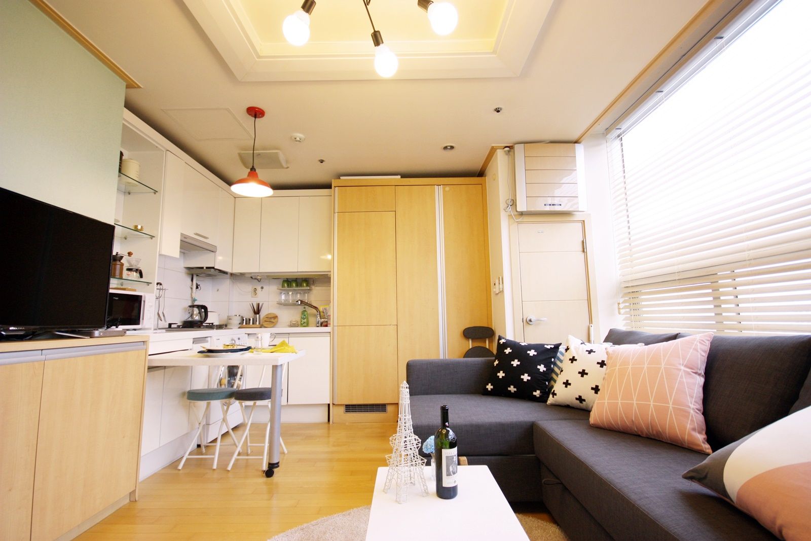 내츄럴한 12평 오피스텔 홈스타일링, homelatte homelatte Living room