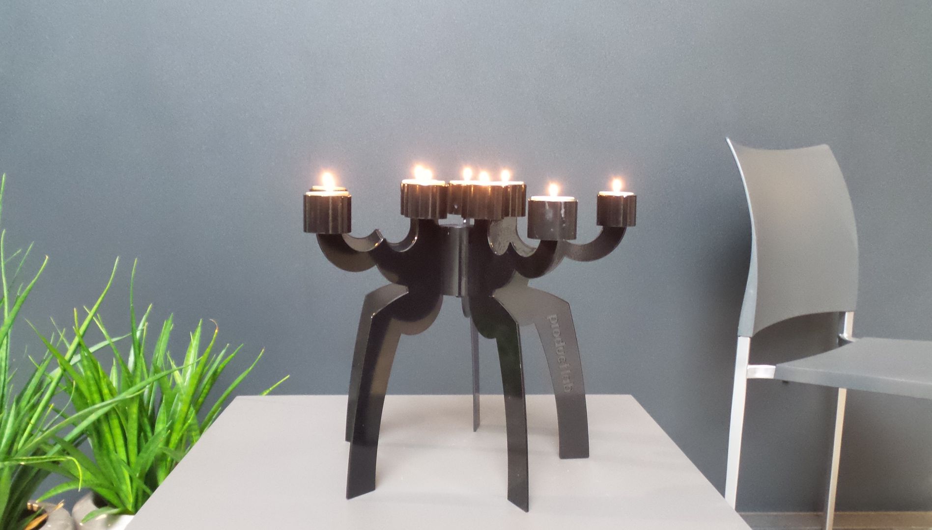 PRODUCTLAB kandelaar Zwart PRODUCTLAB we create Moderne eetkamers IJzer / Staal Zwart kandelaar,Accessoires & decoratie