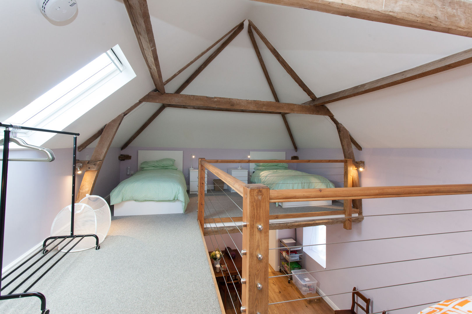 Putmans Barn, Hampshire Design Consultancy Ltd. Hampshire Design Consultancy Ltd. Country style bedroom