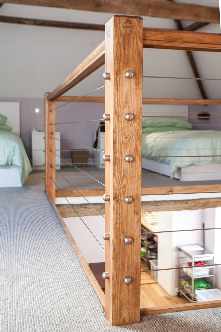 Putmans Barn, Hampshire Design Consultancy Ltd. Hampshire Design Consultancy Ltd. Country style bedroom Wood Wood effect