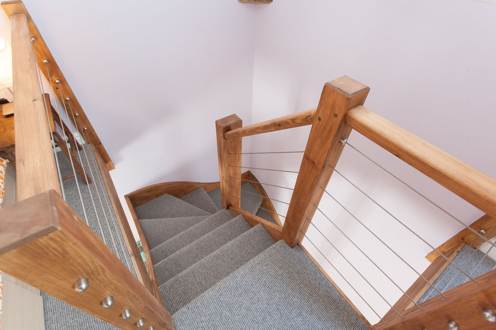 Putmans Barn, Hampshire Design Consultancy Ltd. Hampshire Design Consultancy Ltd. Country style corridor, hallway & stairs