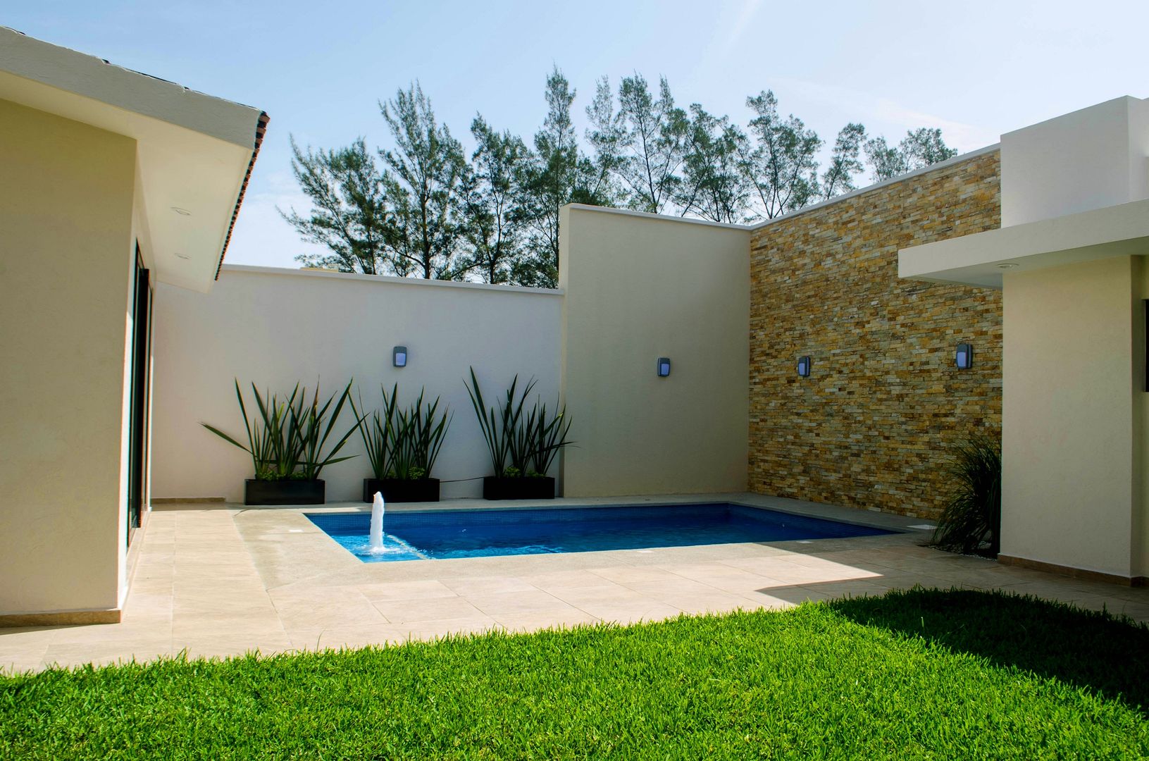 CASA OO, ARKOT arquitectura + construcción ARKOT arquitectura + construcción Modern garden