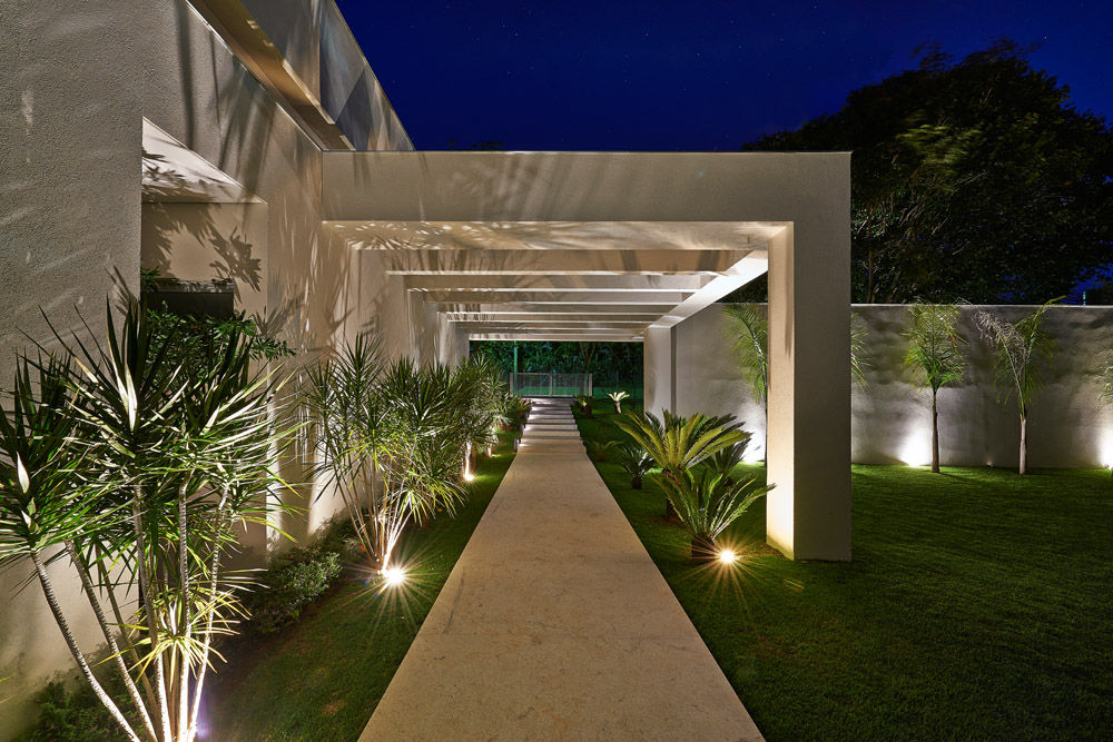 Casa na Estancia das Amendoeiras , Lanza Arquitetos Lanza Arquitetos Casas modernas