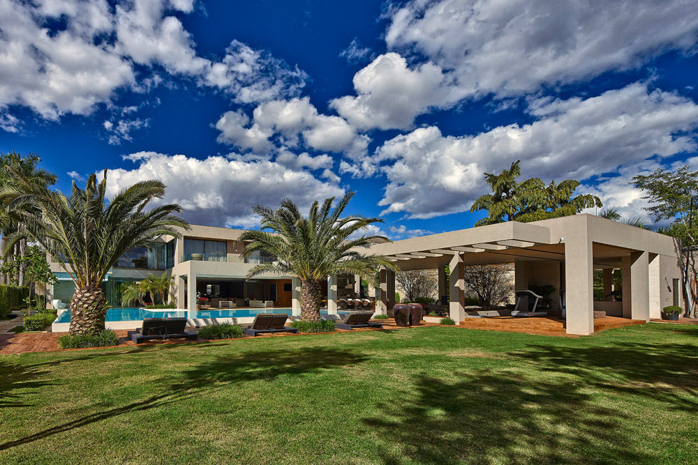 Vanessa, Lanza Arquitetos Lanza Arquitetos Jardines de estilo moderno