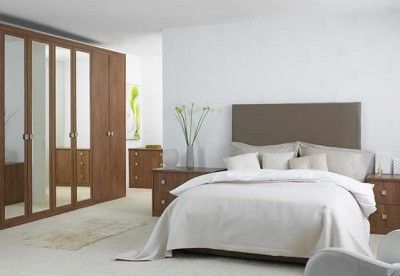 Guest Bedroom GSI Interior Design & Manufacture Minimalist bedroom