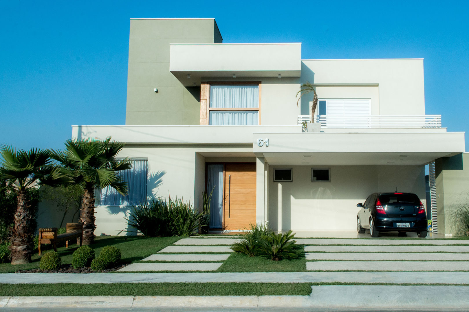 SOBRADO FUNCIONAL, Camila Castilho - Arquitetura e Interiores Camila Castilho - Arquitetura e Interiores Rumah Modern