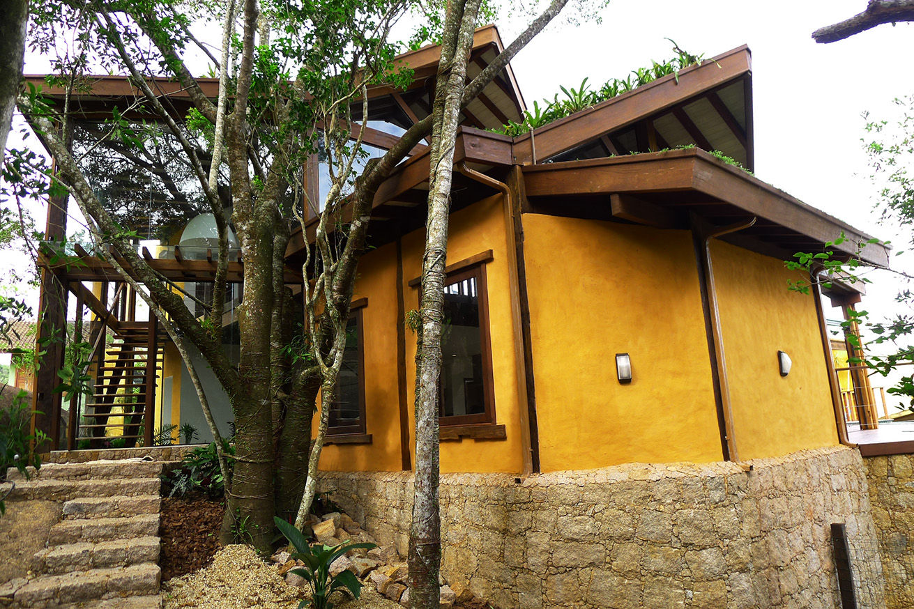 Casa Santo Antonio de Lisboa, Baixo Impacto Arquitetura Ltda. Baixo Impacto Arquitetura Ltda. Будинки