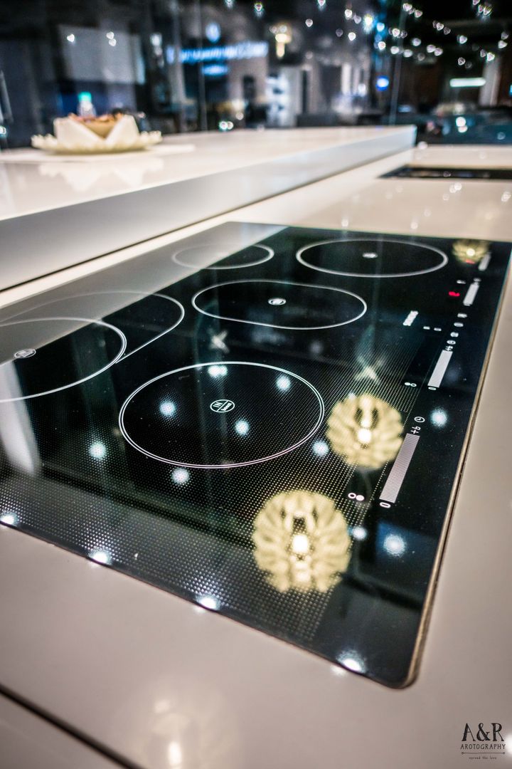 homify Modern kitchen Electronics