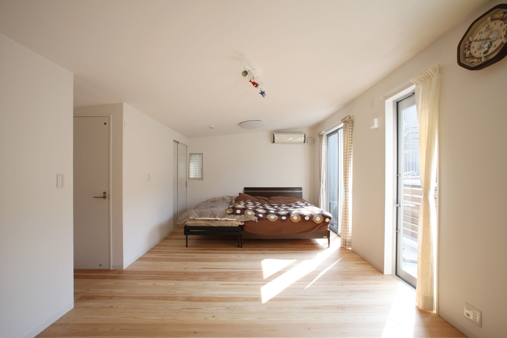 イタウバハウス－夢はかなえる－, 一級建築士事務所アトリエｍ 一級建築士事務所アトリエｍ Dormitorios infantiles modernos: