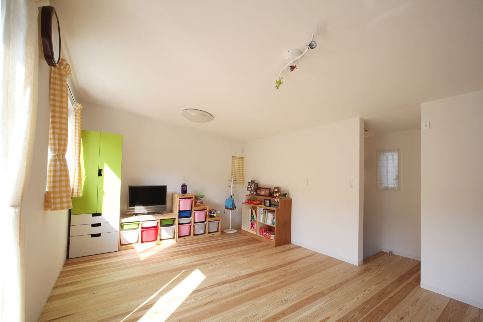 子供部屋 一級建築士事務所アトリエｍ モダンデザインの 子供部屋