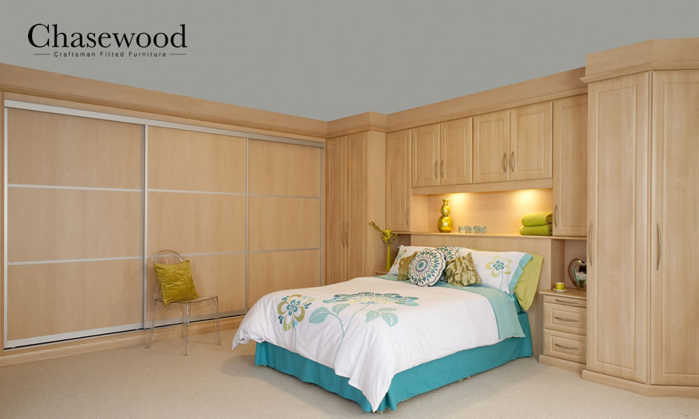 Fitted Wardrobe homify Kamar Tidur Klasik Parket Multicolored Wardrobes & closets