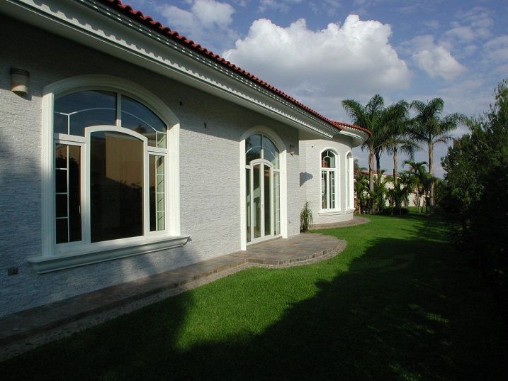 homify Mediterranean style windows & doors.