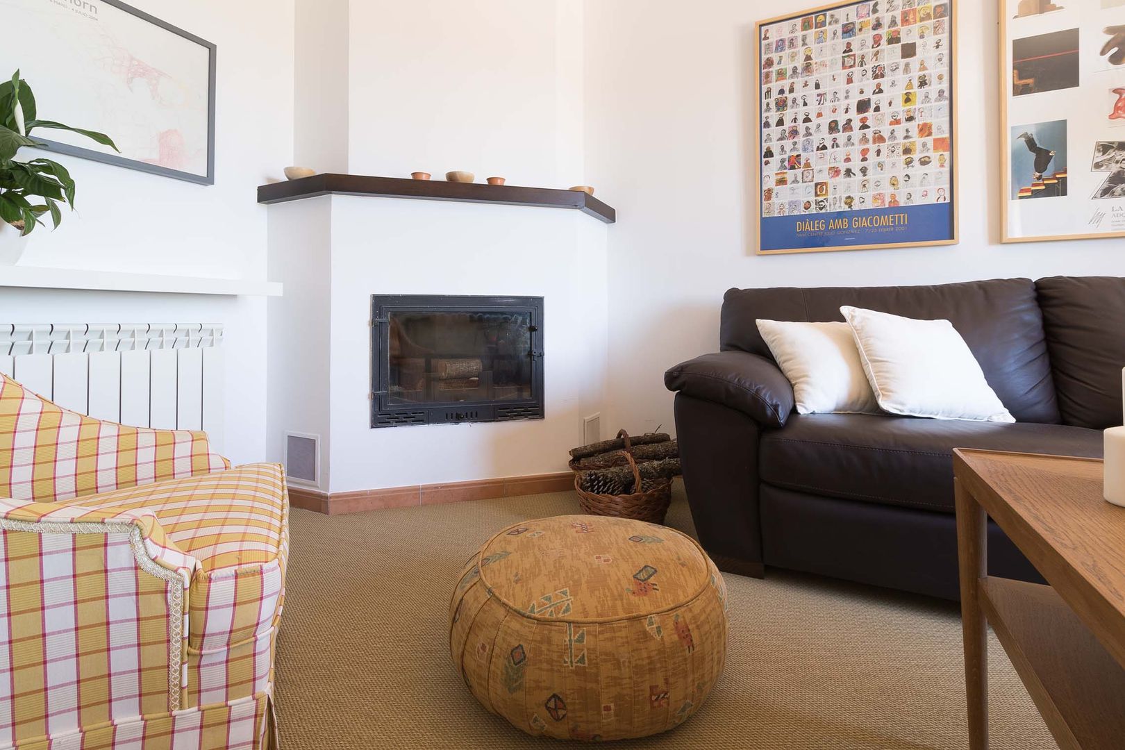 REPORTAJE FOTOGRÁFICO ALQUILER TURÍSTICO, Become a Home Become a Home Scandinavian style living room
