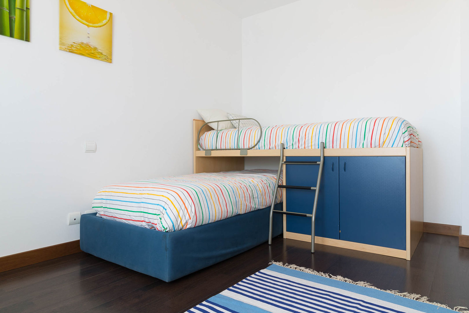 REPORTAJE FOTOGRÁFICO ALQUILER TURÍSTICO, Become a Home Become a Home Спальня в скандинавском стиле