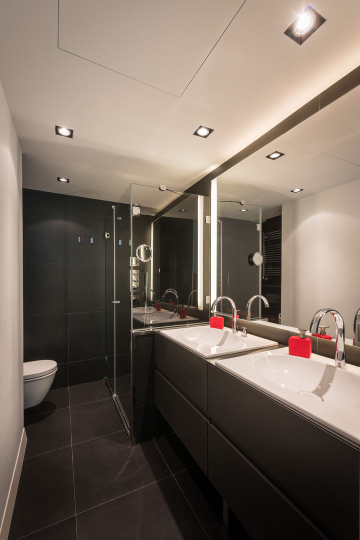 Reforma de piso en Pedralbes, Standal Standal Modern bathroom