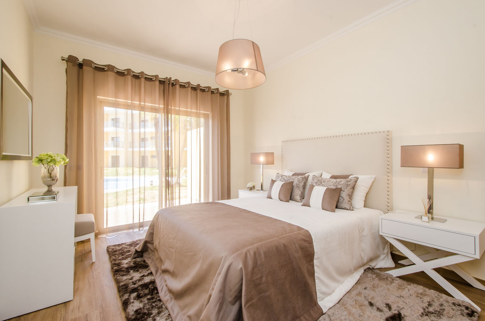 Turn Key Project - Apartment in Albufeira, Simple Taste Interiors Simple Taste Interiors Classic style bedroom Beds & headboards